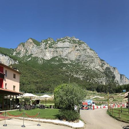 Hotel Ciclamino Pietramurata Zewnętrze zdjęcie